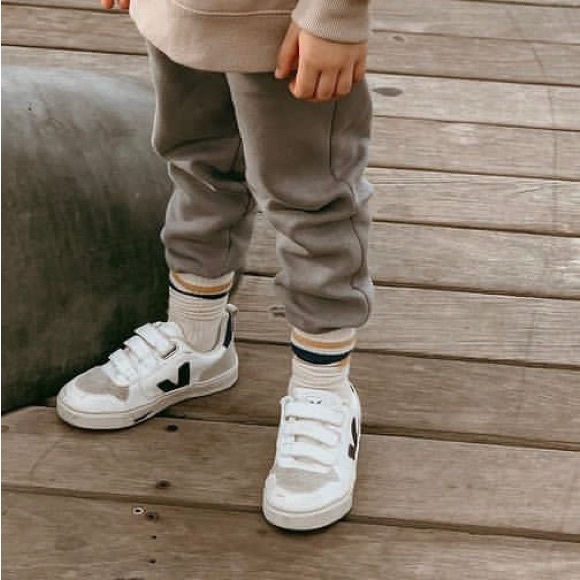 Veja Other - Veja V- 10 Sneaker
